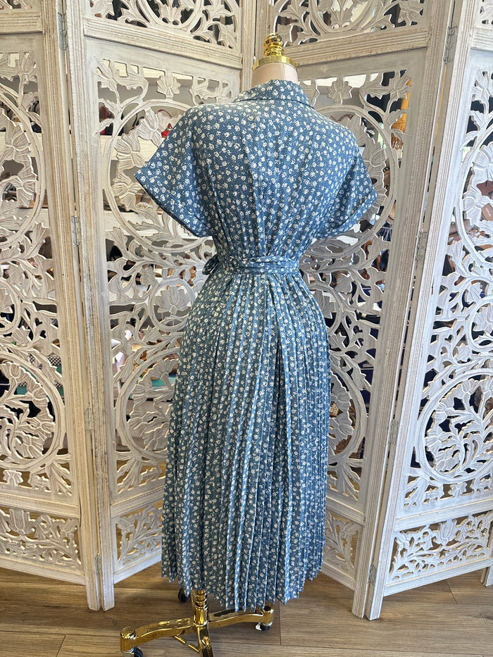 Blue Floral Button Dress-No Estira, Not Stretchy