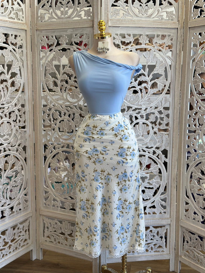 Sky Blue Asymmetrical Blouse - Estira Poco , Slightly Stretchy