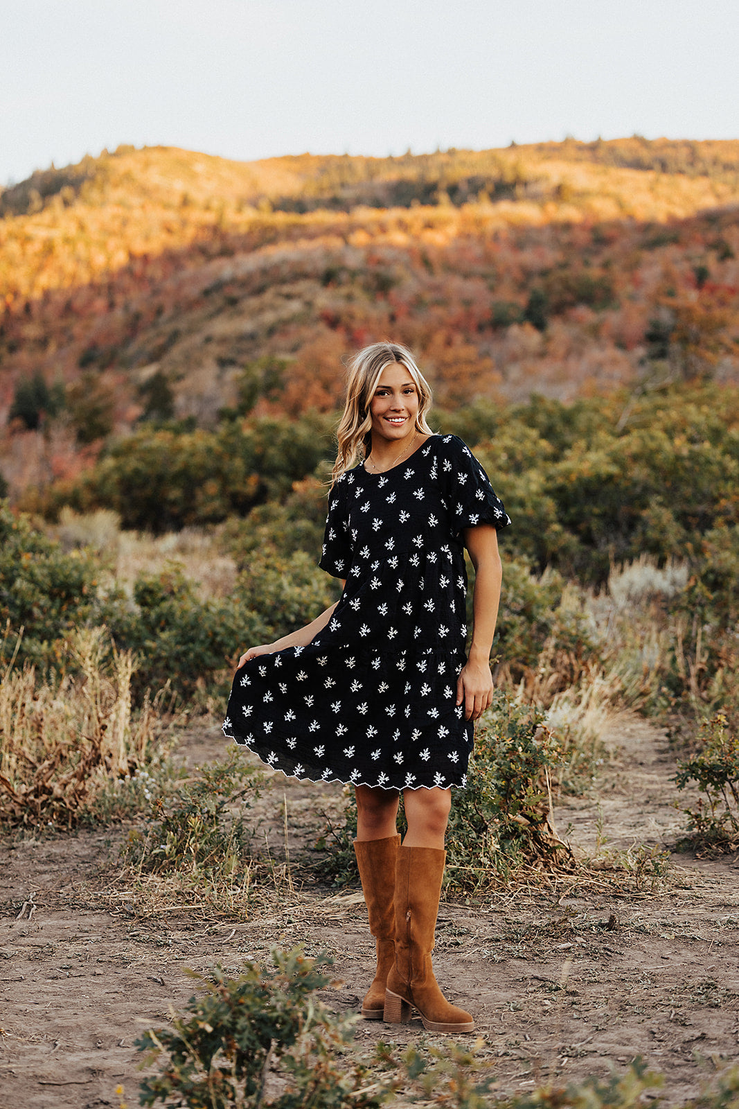 THE BRYLEE PUFF SLEEVE DRESS IN BLACK FLORAL