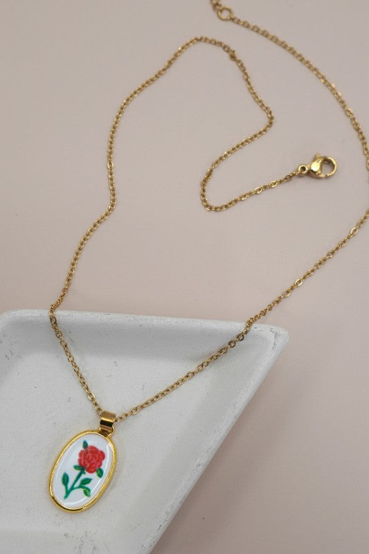 THE CERAMIC OVAL NECKLACE IN GOLD