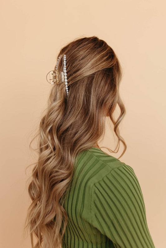 THE PEARL CLAW CLIP (2 SIZES)