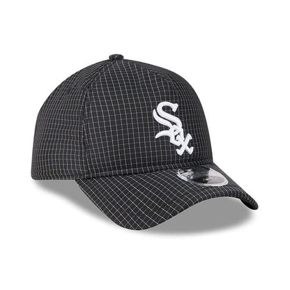 Pictured is this MLB Quickstrike Chicago White Sox 9FORTY Apex cap in black. 3