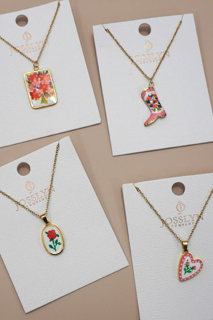 THE CERAMIC HEART NECKLACE IN GOLD