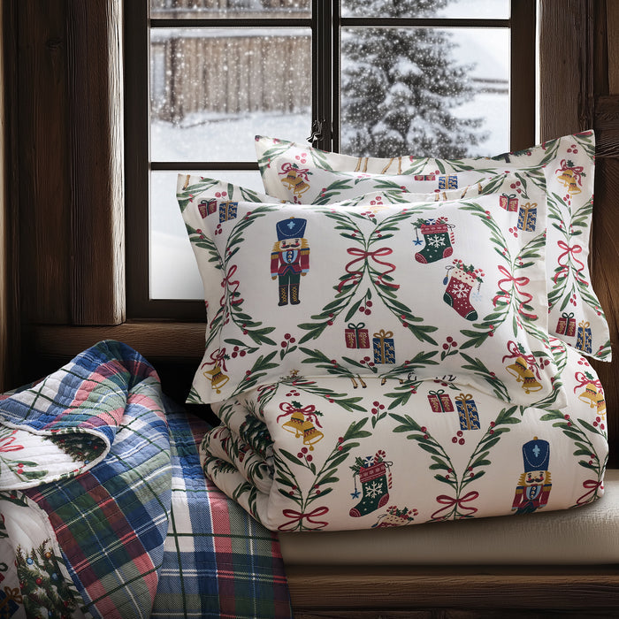 Festive Nutcrackers Comforter Set