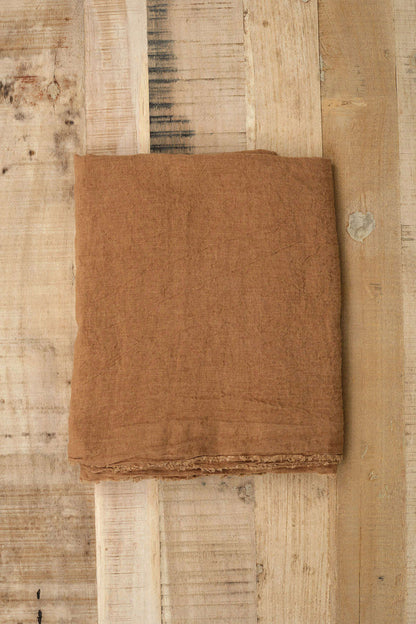 Hale Mercantile Home Tablecloths Flocca Tablecloth Russo / Medium