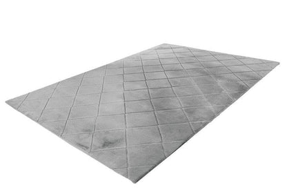 Impulse 600 Silver Very Soft Fluffy Diamond Rug - DLB Furniture