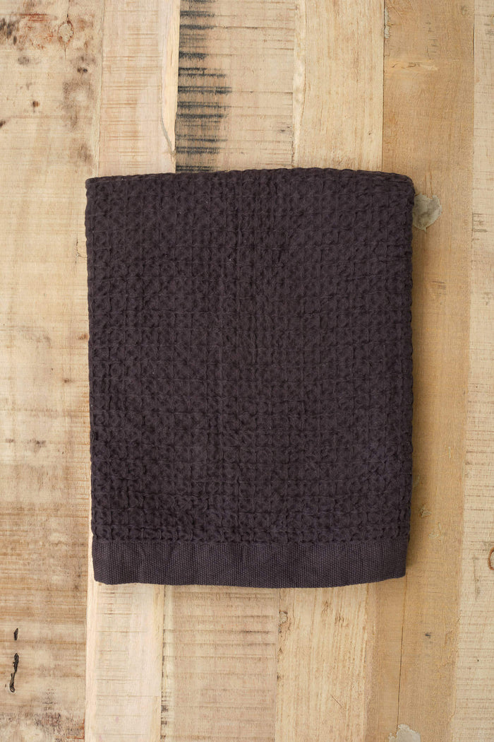 Kontex Home Bath Textiles Lattice Linen Bath Towel Charcoal / 31.5” L X 55" W