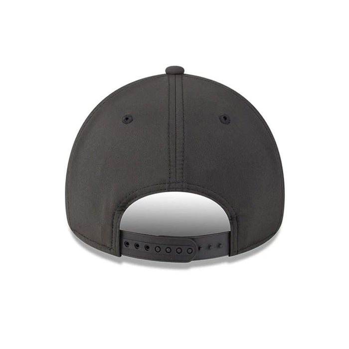 Pictured is this MLB Quickstrike San Francisco Giants 9FORTY Apex cap in black. 4