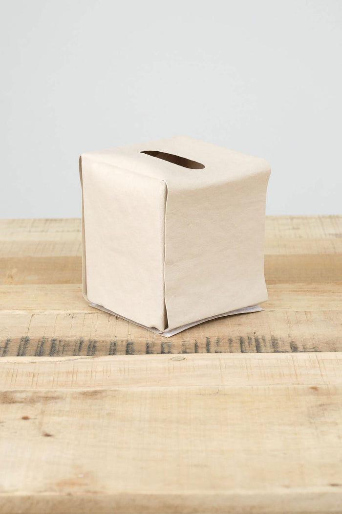 Uashmama Home Bath Accessories Tissue Box Cachemire / 4.7" L x 4.7" W x 4.7" H
